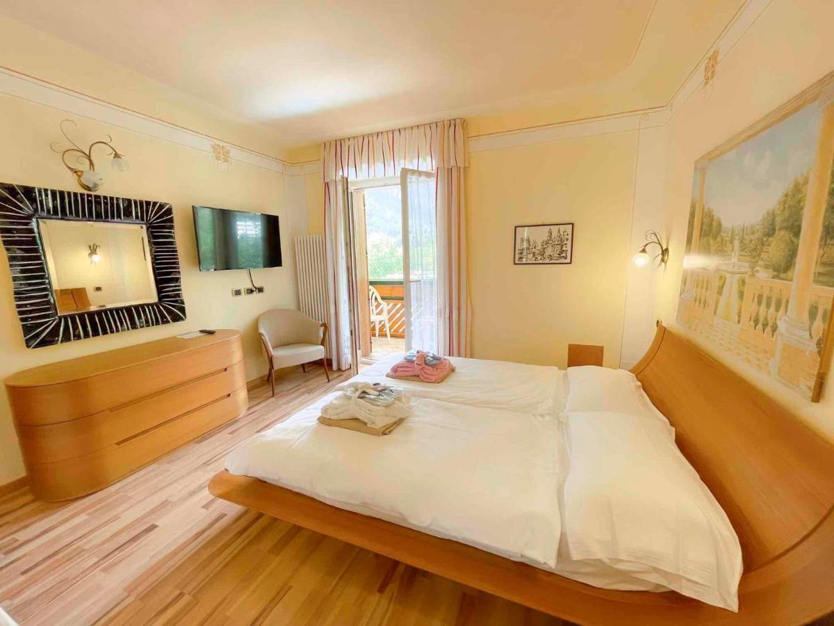 Alledolomiti Boutique Lake Hotel - Adults Friendly Мольвено Экстерьер фото