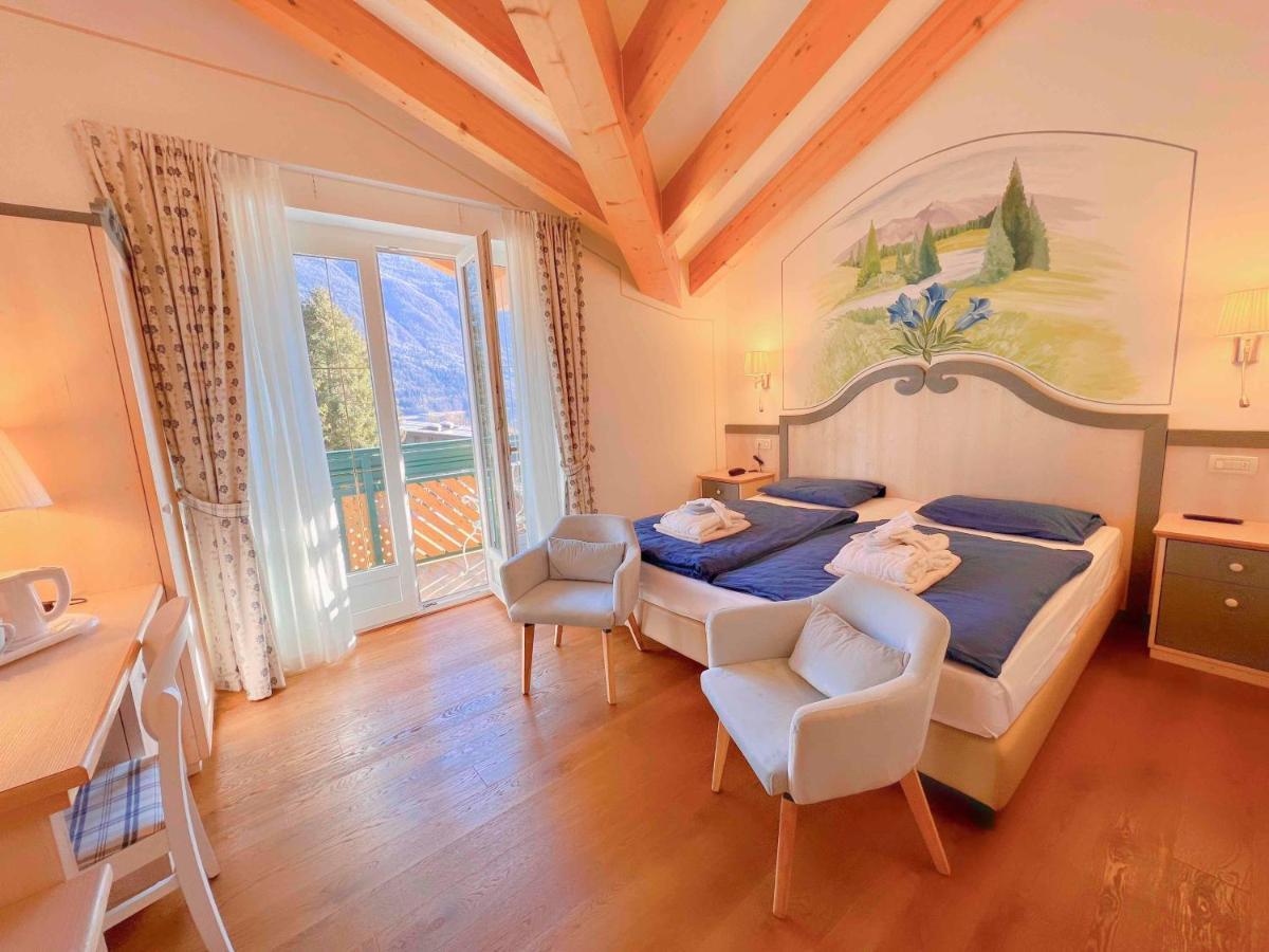 Alledolomiti Boutique Lake Hotel - Adults Friendly Мольвено Экстерьер фото
