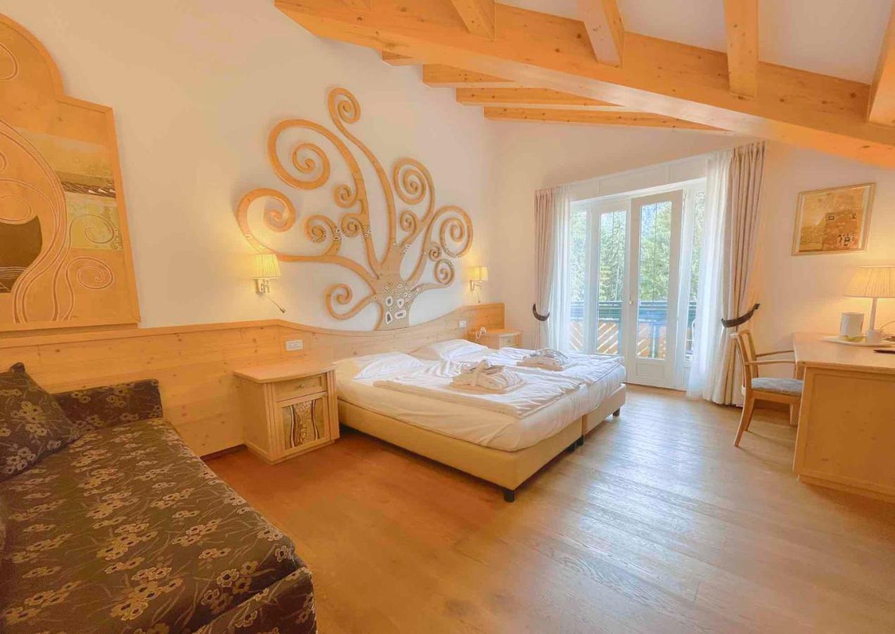 Alledolomiti Boutique Lake Hotel - Adults Friendly Мольвено Экстерьер фото